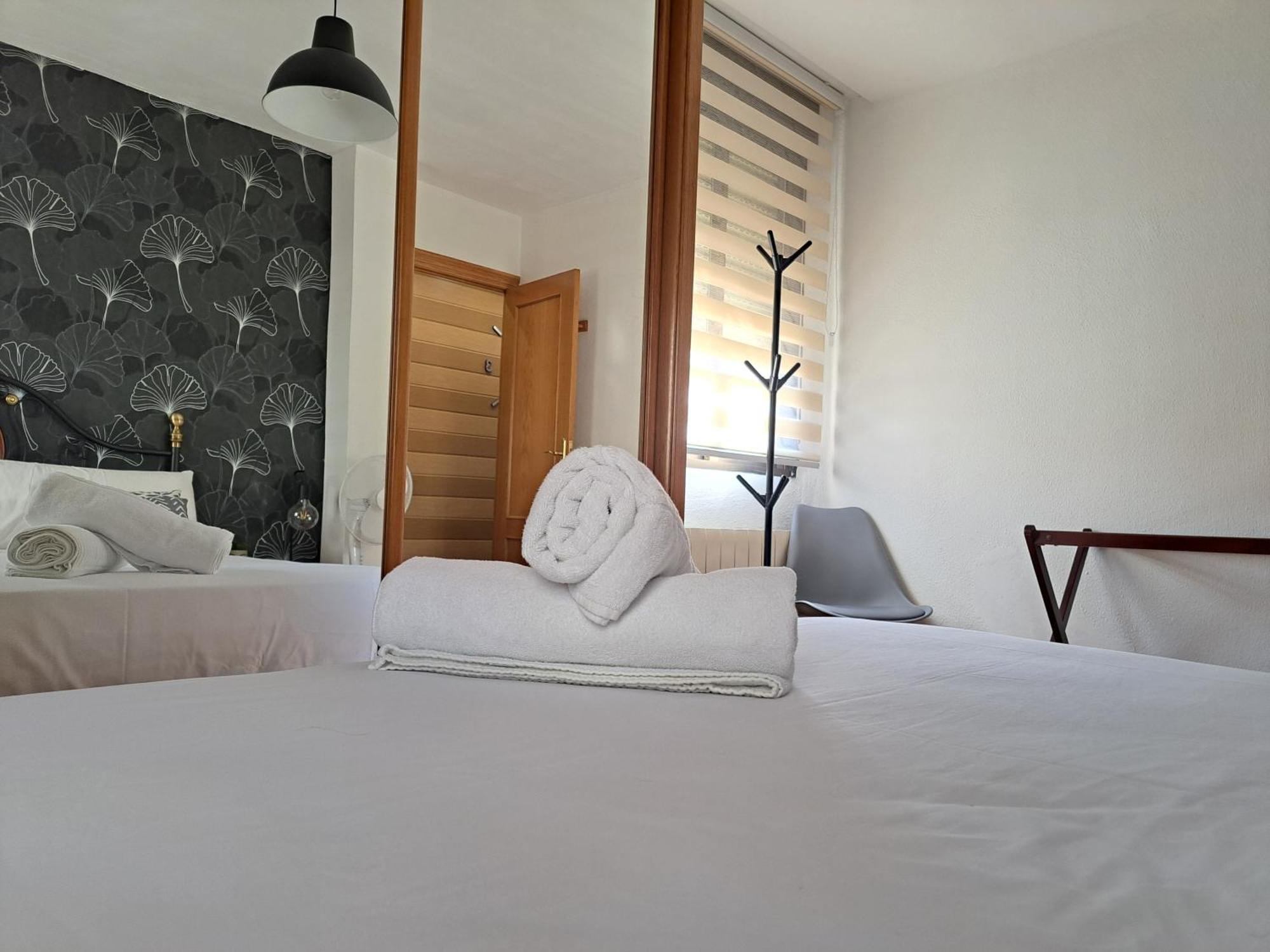 Casa Angel Ayuntamiento Centro Apartment Logrono Bagian luar foto